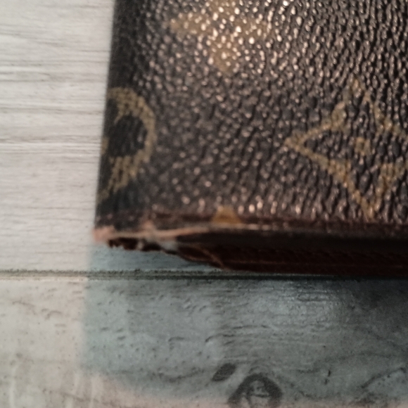 Louis Vuitton Monogram Tri Fold Wallet - Picture 4 of 16
